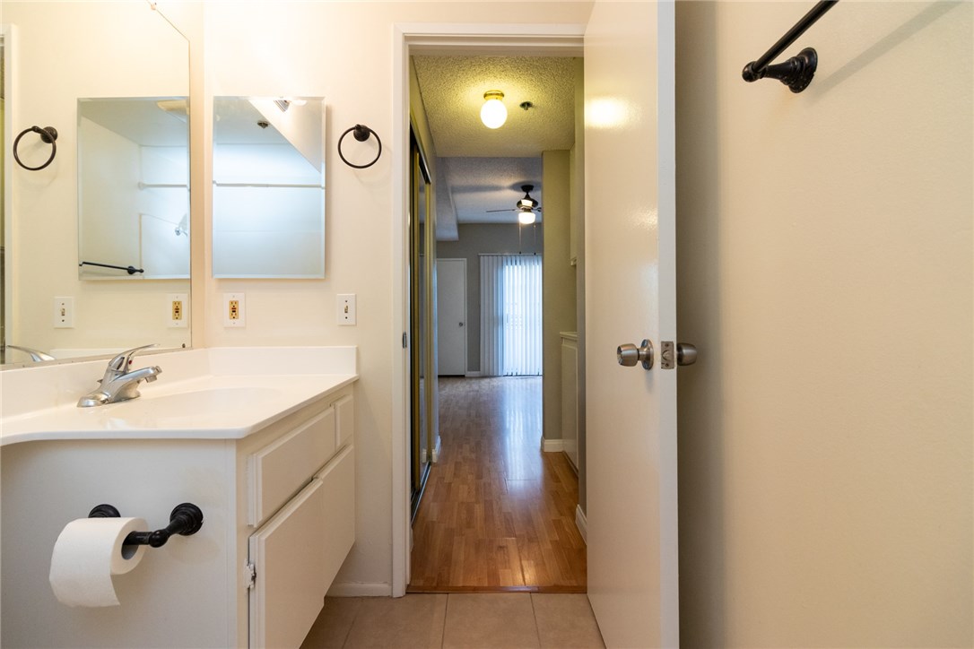 Detail Gallery Image 19 of 30 For 730 W 4th St #306,  Long Beach,  CA 90802 - 2 Beds | 2 Baths