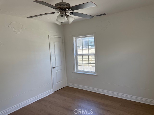 1854 Lansdowne Avenue, Los Angeles CA: https://media.crmls.org/medias/e09096b5-c7a3-44b3-b5d7-af1fe3cdaab4.jpg