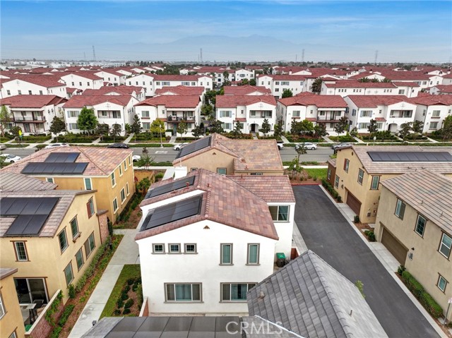 8574 Exposition Street, Chino CA: https://media.crmls.org/medias/e090ee4f-05f0-453e-a8fd-3486ee64806a.jpg