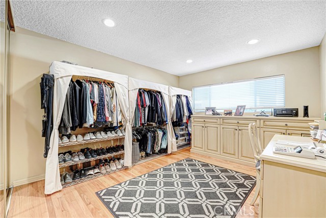 Detail Gallery Image 13 of 23 For 4313 Rhodes, Studio City,  CA 91604 - 4 Beds | 2 Baths
