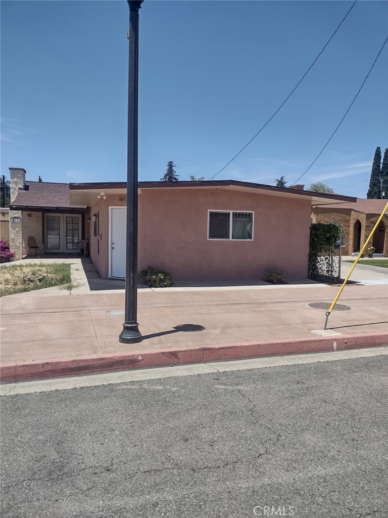 665 Beaumont Avenue