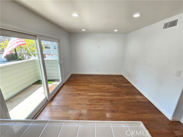 27 Tiburon Court, Manhattan Beach, California 90266, 2 Bedrooms Bedrooms, 0 ,2 BathroomsBathrooms,Residential,For Sale,Tiburon,0,SB26078984