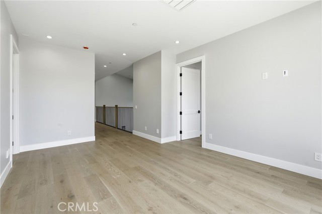 1612 Gates Avenue, Manhattan Beach CA: https://media.crmls.org/medias/e092d617-47d3-4fb0-80af-2b3c1ba915e3.jpg