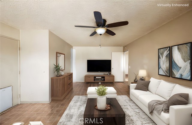 5914 Ocasa Drive, Jurupa Valley CA: https://media.crmls.org/medias/e092e21a-b6fa-4a3e-b999-b5cb0d3f0e42.jpg