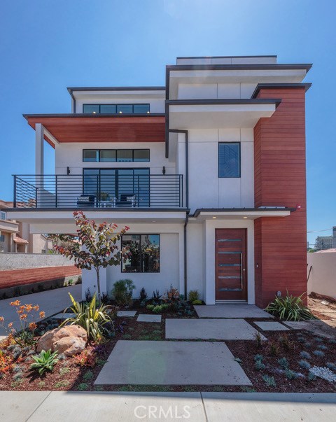 521 Gertruda, Redondo Beach, California 90277, 3 Bedrooms Bedrooms, ,3 BathroomsBathrooms,Residential,Sold,Gertruda,PV17159971