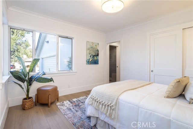 10133 Whitaker Avenue, Granada Hills CA: https://media.crmls.org/medias/e0945bad-8cd9-42fb-9dfc-2e708d5403b2.jpg