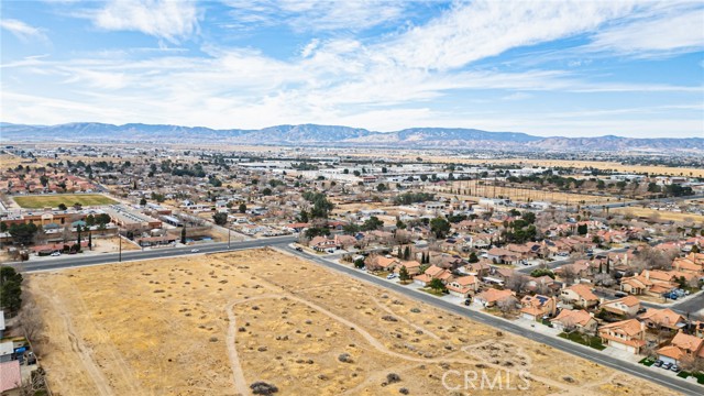 Detail Gallery Image 7 of 36 For 43600 E 7th St, Lancaster,  CA 93535 - – Beds | – Baths
