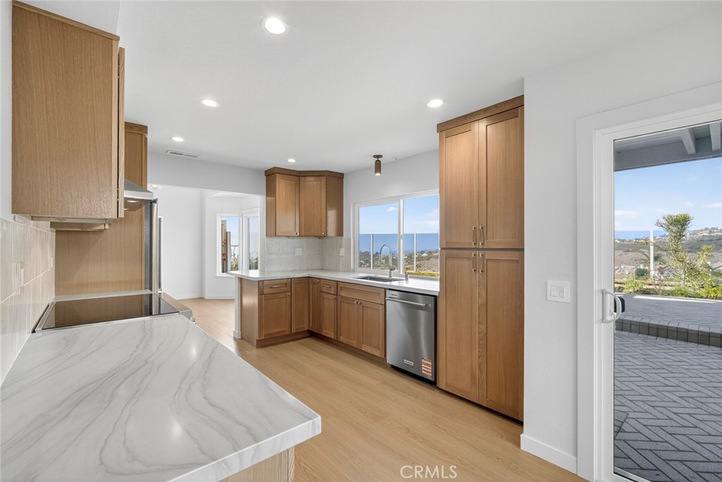 MLS #OC25245288 image #19