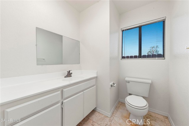 Detail Gallery Image 9 of 24 For 1822 Park Circle, Lancaster,  CA 93535 - 3 Beds | 3 Baths