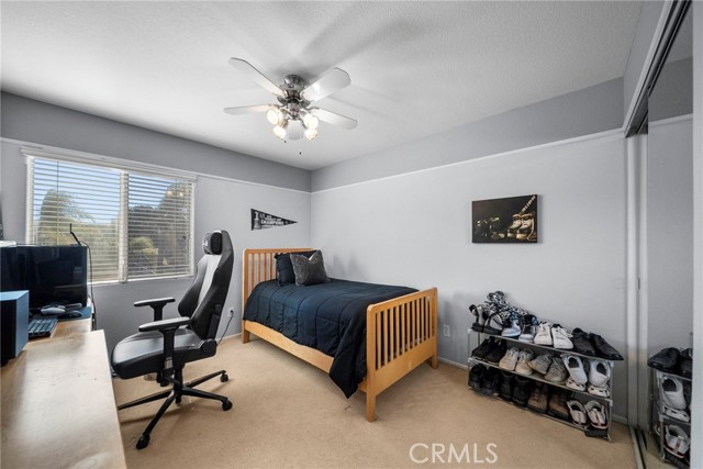 Detail Gallery Image 29 of 45 For 28246 Deer Ct, Canyon Country,  CA 91351 - 4 Beds | 2/1 Baths