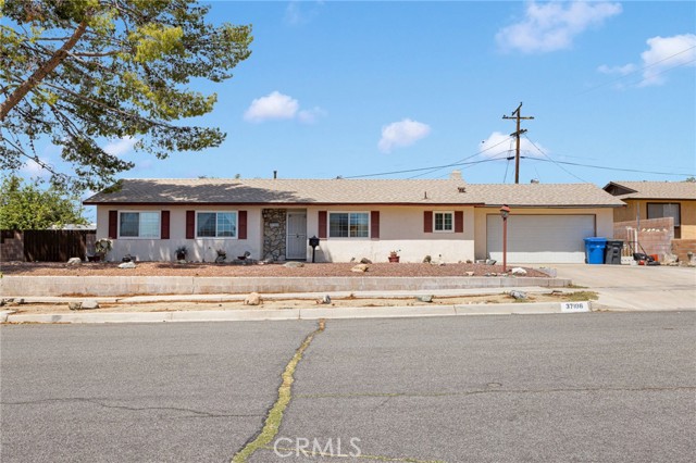 Detail Gallery Image 2 of 46 For 37106 Lombardy Ave, Barstow,  CA 92311 - 4 Beds | 2 Baths