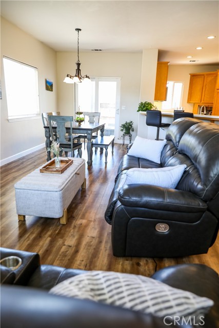 1639 La Selva Ave, Grover Beach CA: https://media.crmls.org/medias/e099dfec-110e-4926-a72f-ab9b09772b37.jpg