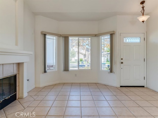 Detail Gallery Image 7 of 44 For 408 Wood Mill Ln, Santa Maria,  CA 93458 - 4 Beds | 2/1 Baths