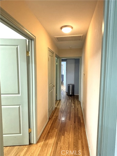 Detail Gallery Image 20 of 29 For 2032 Royal Oaks Dr, Duarte,  CA 91010 - 3 Beds | 2 Baths
