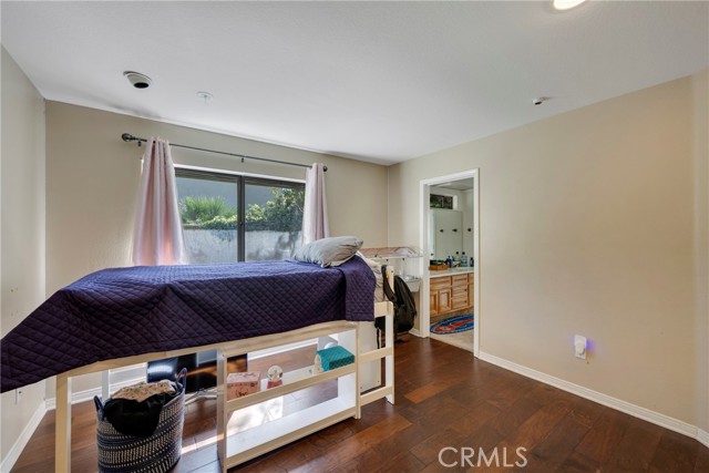Detail Gallery Image 25 of 65 For 27702 Greenfield Dr, Laguna Hills,  CA 92653 - 7 Beds | 5/2 Baths
