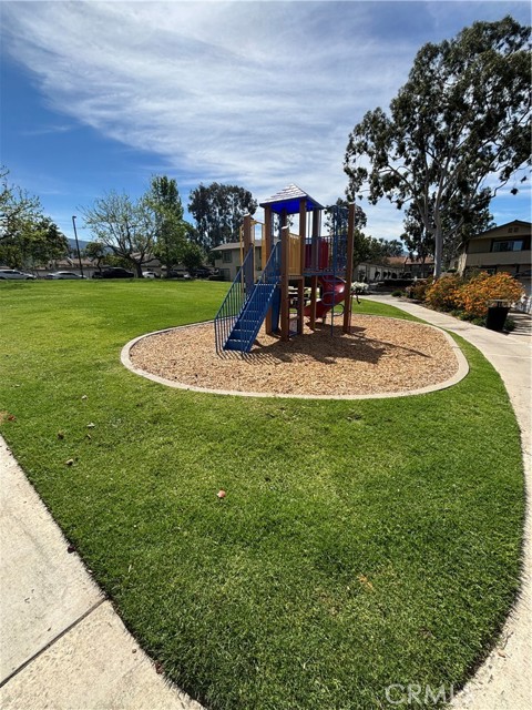 Detail Gallery Image 17 of 31 For 1408 via Del Rio, Corona,  CA 92882 - 3 Beds | 1/1 Baths