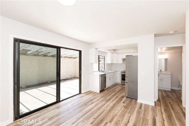 Detail Gallery Image 1 of 26 For 1485 W Cerritos Ave #8,  Anaheim,  CA 92802 - 3 Beds | 2/1 Baths