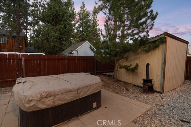 Detail Gallery Image 13 of 45 For 209 W Meadow Ln, Big Bear City,  CA 92314 - 3 Beds | 2 Baths