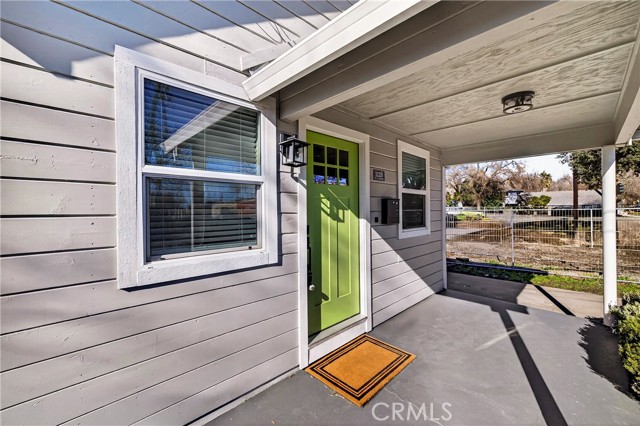 Detail Gallery Image 4 of 37 For 1128 W 5th, Chico,  CA 95928 - 3 Beds | 1 Baths