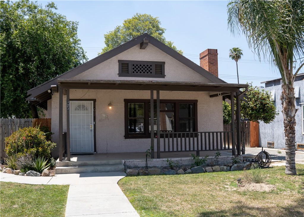 323 S Harvard