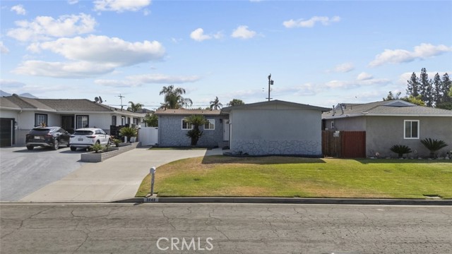 5040 N Lyman Avenue, Covina CA: https://media.crmls.org/medias/e09ddef3-7a31-4023-8ae1-30d40fb058bb.jpg