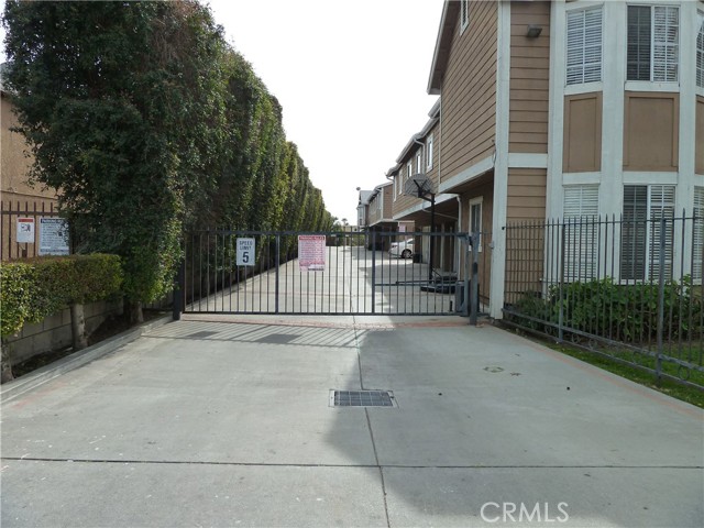 Image 2 for 9226 Elm Vista Dr, Downey, CA 90242