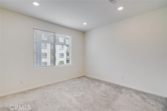 Detail Gallery Image 11 of 27 For 130 Unity, Irvine,  CA 92614 - 3 Beds | 2/1 Baths