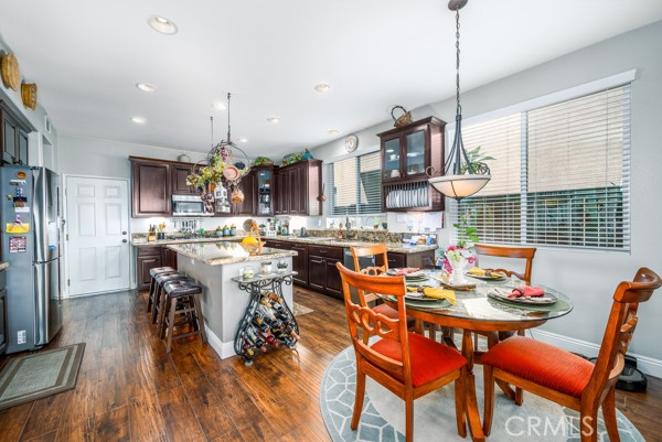 5 Ponte Brava, Lake Elsinore CA: https://media.crmls.org/medias/e0a0f373-3930-4c1d-b012-4dc831016650.jpg