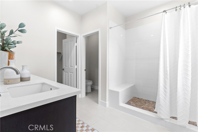 28 Sembrio Street, Rancho Mission Viejo CA: https://media.crmls.org/medias/e0a12006-c627-4c2c-93f9-2557fa878ad0.jpg