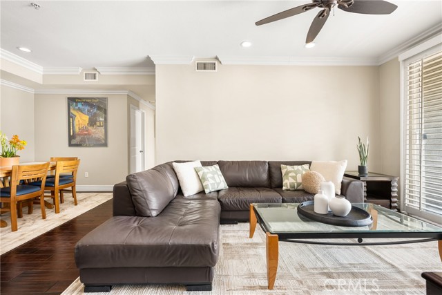 Detail Gallery Image 6 of 30 For 1801 E Katella Ave #2023,  Anaheim,  CA 92805 - 2 Beds | 2 Baths