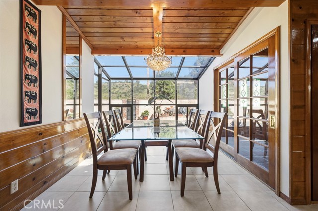 Detail Gallery Image 10 of 75 For 11950 Sierra Hwy, Agua Dulce,  CA 91390 - 3 Beds | 4 Baths