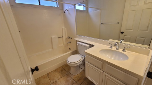 Detail Gallery Image 14 of 43 For 1809 Avenida Segovia, Oceanside,  CA 92056 - 4 Beds | 2/1 Baths