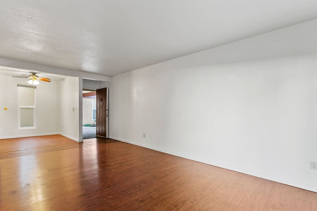 Detail Gallery Image 11 of 23 For 1010 W Macarthur Bld #45,  Santa Ana,  CA 92707 - 1 Beds | 1 Baths