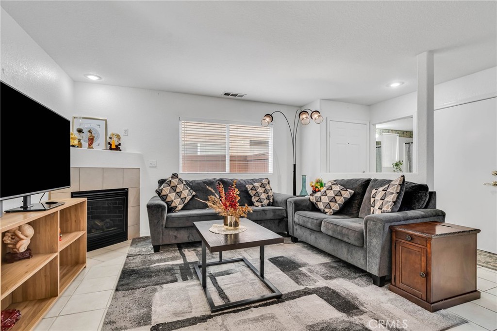 MLS #SR25239617 image #10