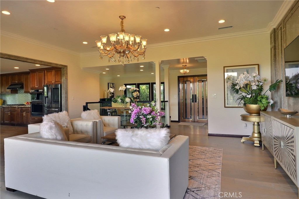 MLS #WS25153368 img 11