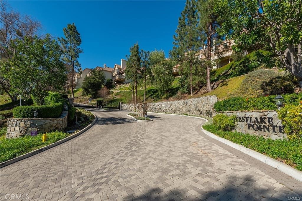 3315 View Pointe Drive