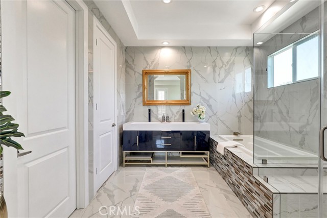 Detail Gallery Image 28 of 59 For 19002 Delaware St, Huntington Beach,  CA 92648 - 6 Beds | 5/1 Baths
