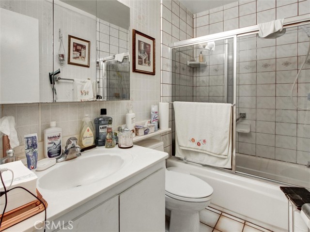 6056 Palau Street, Cypress CA: https://media.crmls.org/medias/e0a64487-ec06-4ccd-80a8-7e505077e8c8.jpg