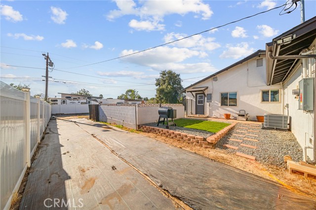 1258 Holly Lane, Calimesa CA: https://media.crmls.org/medias/e0a6aad6-bdfa-4b07-a521-bfd9e250f5e1.jpg