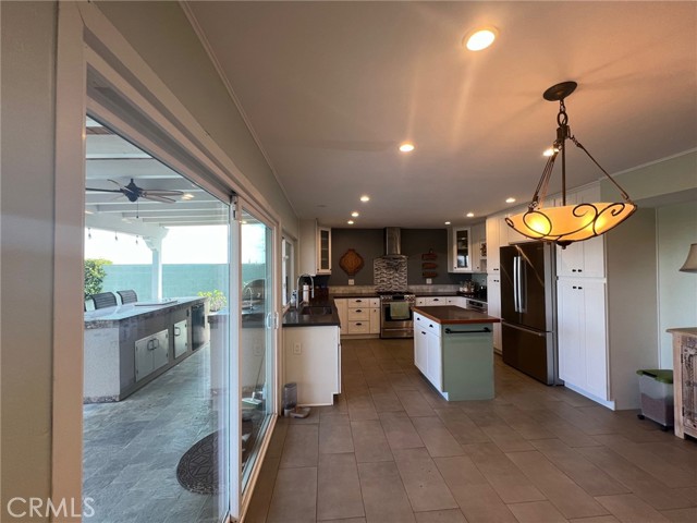 1948 Peninsula Verde Drive, Rancho Palos Verdes, California 90275, 4 Bedrooms Bedrooms, ,2 BathroomsBathrooms,Residential,Sold,Peninsula Verde,SB24022808