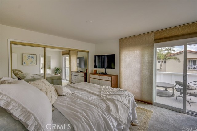 Detail Gallery Image 17 of 27 For 401 Canal St, Newport Beach,  CA 92663 - 4 Beds | 3 Baths