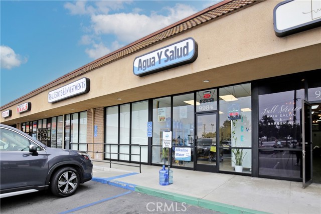 9984 lakewood Boulevard, Downey CA: https://media.crmls.org/medias/e0a7dccd-b73a-432a-87bd-a1e865aac470.jpg