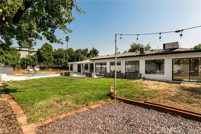 419 Marcia Street, Redlands CA: https://media.crmls.org/medias/e0a7debb-9d0f-4cc0-9a36-8d47ecee1818.jpg