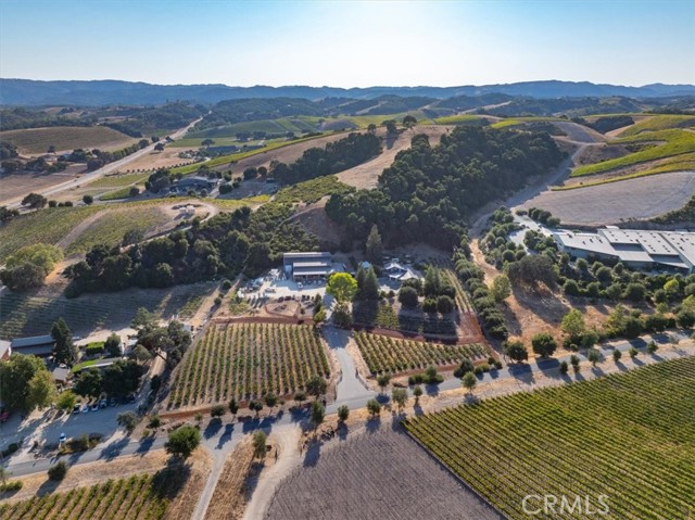 Detail Gallery Image 16 of 65 For 2925 Anderson Rd, Paso Robles,  CA 93446 - 3 Beds | 3/1 Baths