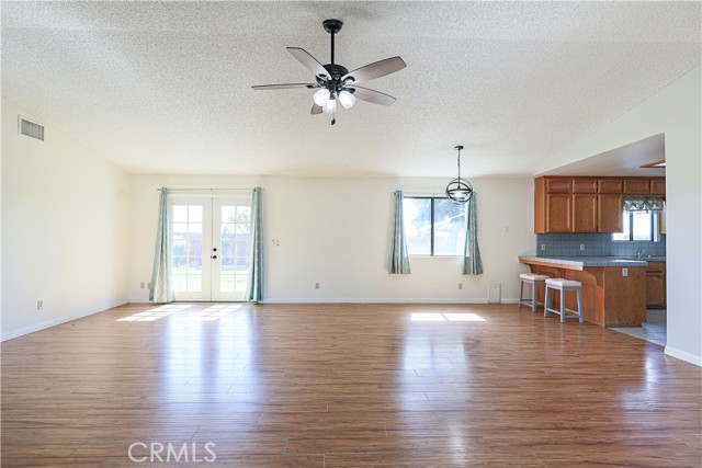 Detail Gallery Image 10 of 26 For 24890 Road 19, Chowchilla,  CA 93610 - 3 Beds | 2 Baths