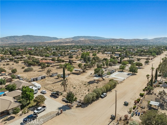 2350 W Avenue N12, Palmdale CA: https://media.crmls.org/medias/e0a9fc85-f090-48b3-b23e-dffbe5c6935f.jpg