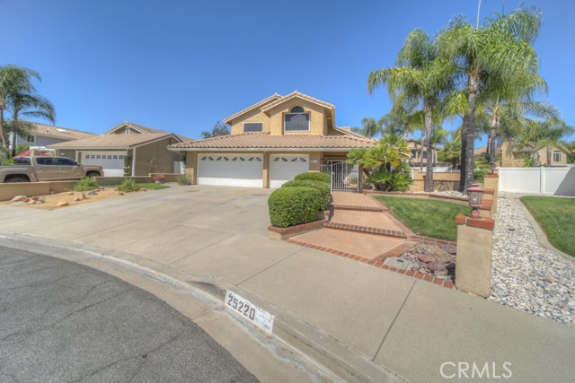 Image 62 of 75 For 25220 Corte Sur