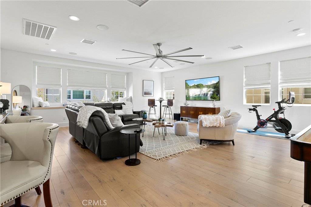 E0abb973 98ea 4d21 8d43 599ec66f508d