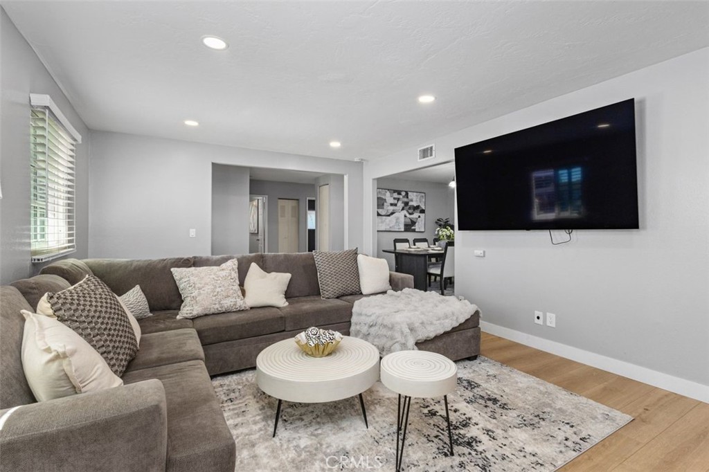 MLS #SW25252863 image #2