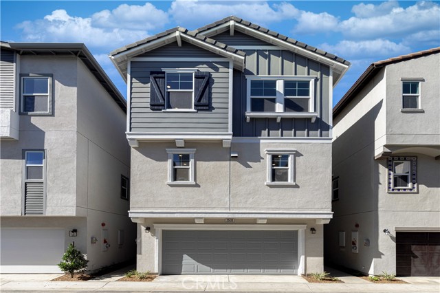 Front Image Thumbnail for CROC25250673